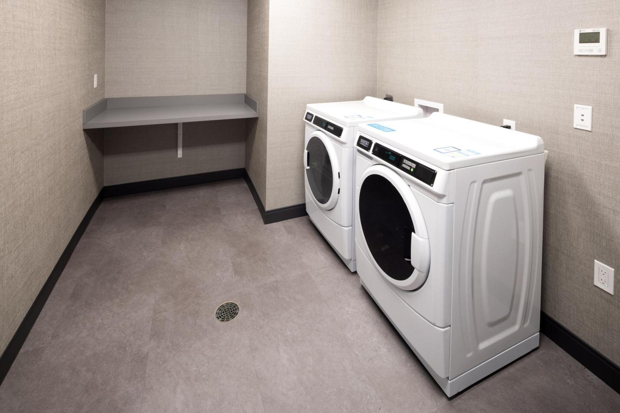 Tru By Hilton Yakima Airport Hotell Exteriör bild