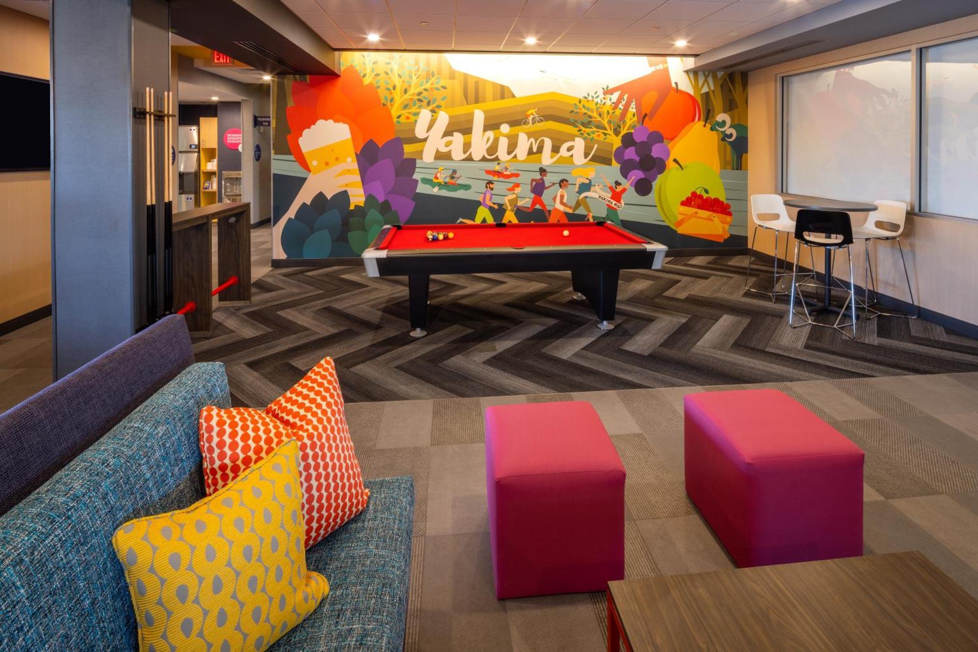 Tru By Hilton Yakima Airport Hotell Exteriör bild