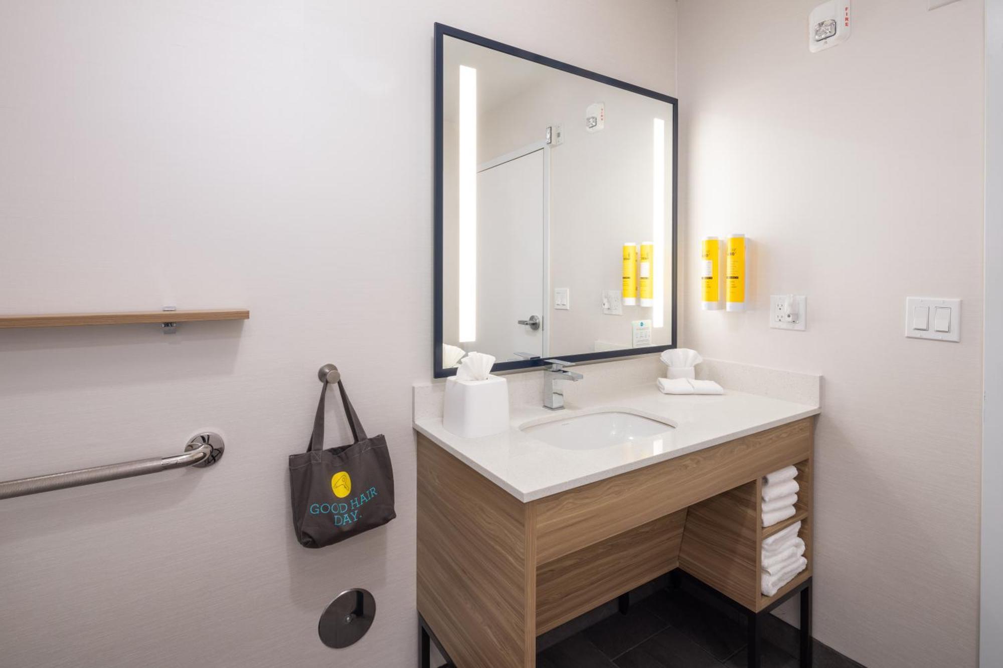 Tru By Hilton Yakima Airport Hotell Exteriör bild